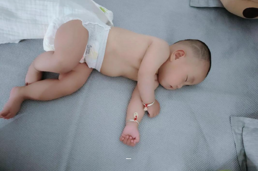 温州宝宝总是摇头怎么回事